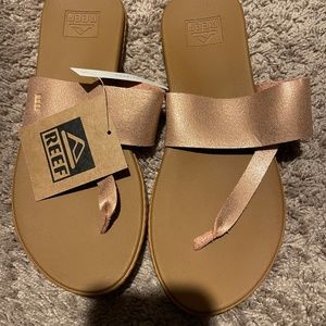 Brand new reef Sandles